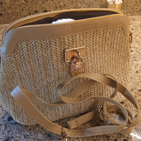 Straw and Vegan Leather Trim Boho Crossbody - Picture 7 of 7